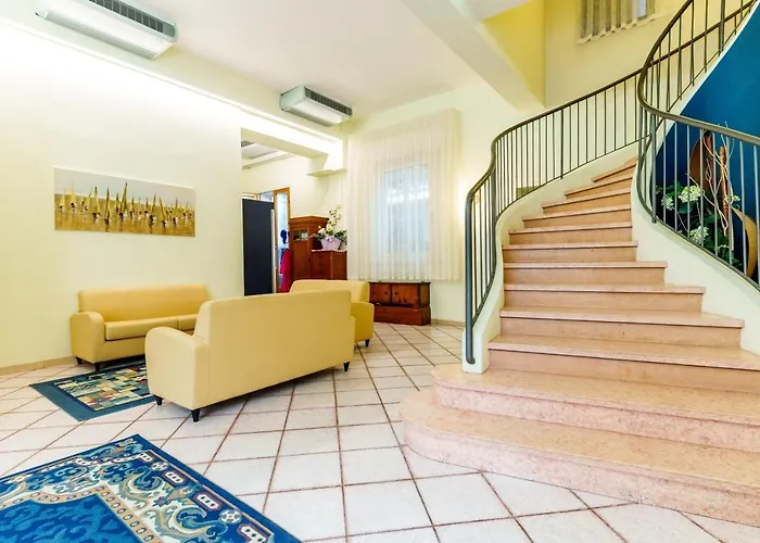 ホテル Rosso Blu 3*