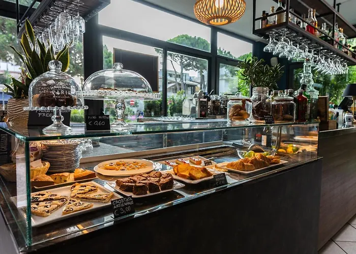 罗索布鲁酒店 3* 切塞纳蒂科